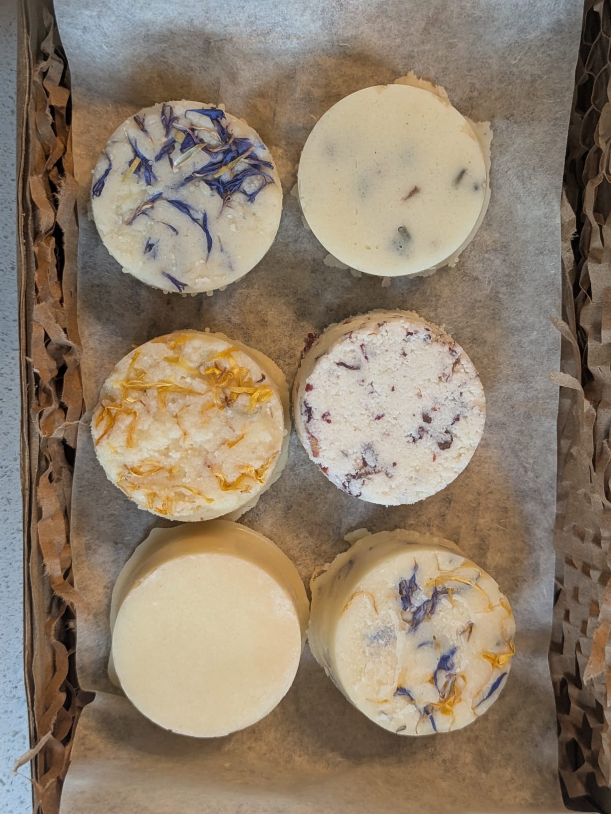 Moisturising Bath Truffles x6 image 5