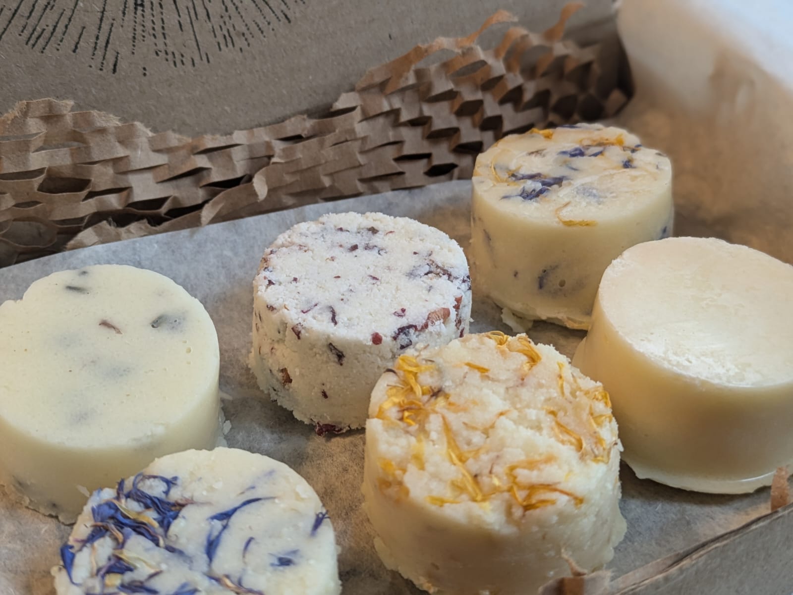 Moisturising Bath Truffles x6 image 0